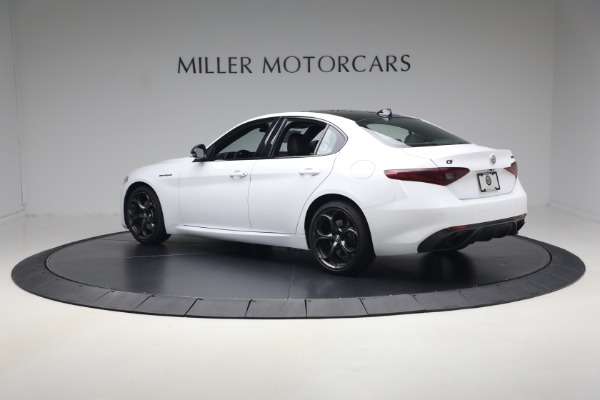 Used 2023 Alfa Romeo Giulia Estrema for sale $32,900 at Bentley Greenwich in Greenwich CT 06830 4