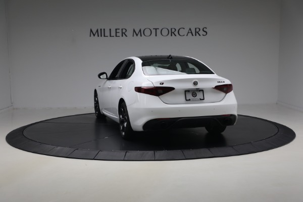 Used 2023 Alfa Romeo Giulia Estrema for sale $32,900 at Bentley Greenwich in Greenwich CT 06830 5