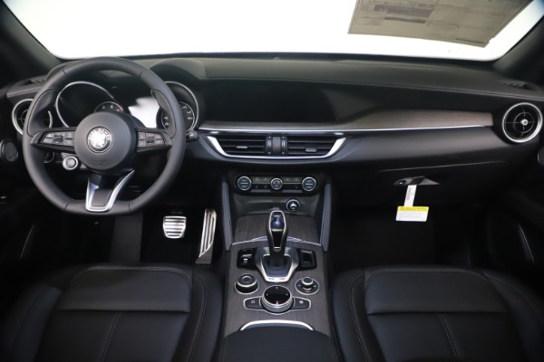 New 2023 Alfa Romeo Stelvio Ti for sale $58,505 at Bentley Greenwich in Greenwich CT 06830 16