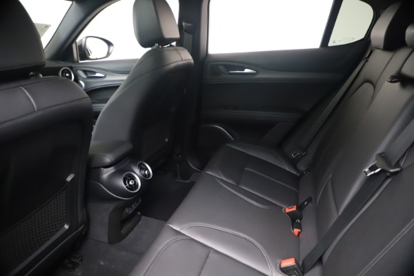 New 2023 Alfa Romeo Stelvio Ti for sale $58,505 at Bentley Greenwich in Greenwich CT 06830 19