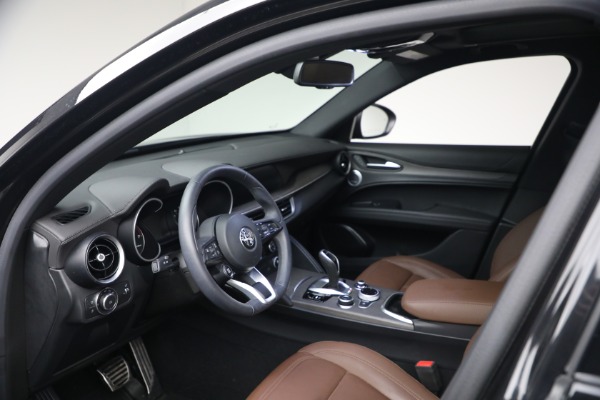Used 2023 Alfa Romeo Stelvio Ti for sale $32,900 at Bentley Greenwich in Greenwich CT 06830 16
