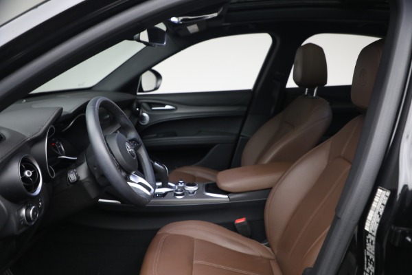 Used 2023 Alfa Romeo Stelvio Ti for sale $32,900 at Bentley Greenwich in Greenwich CT 06830 18