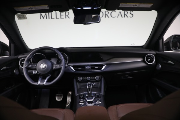 Used 2023 Alfa Romeo Stelvio Ti for sale $32,900 at Bentley Greenwich in Greenwich CT 06830 22