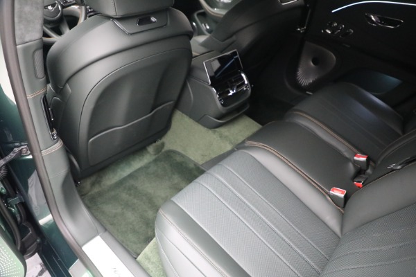 New 2022 Bentley Flying Spur Hybrid for sale $238,900 at Bentley Greenwich in Greenwich CT 06830 23