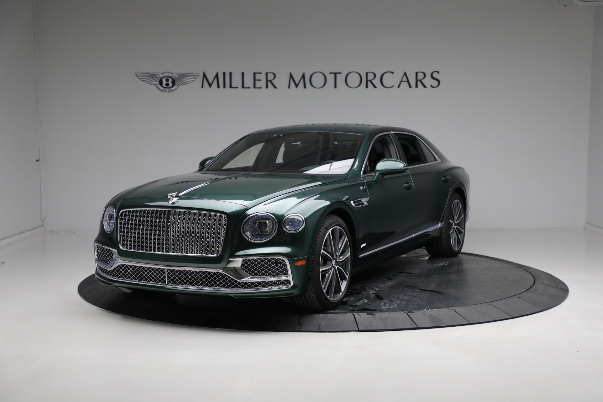 Used 2022 Bentley Flying Spur Hybrid for sale $214,900 at Bentley Greenwich in Greenwich CT 06830 1