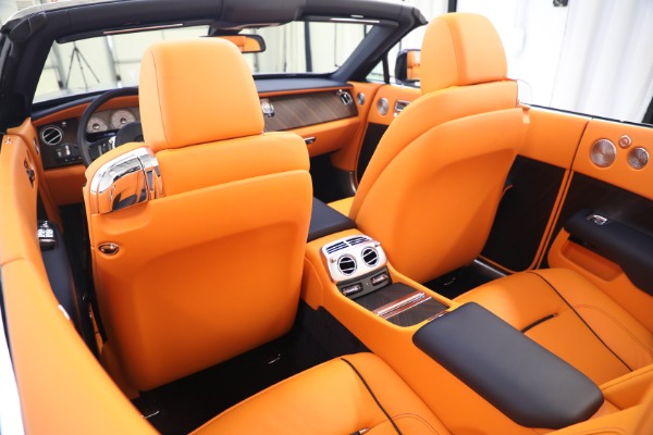 Used 2017 Rolls-Royce Dawn for sale $269,900 at Bentley Greenwich in Greenwich CT 06830 20