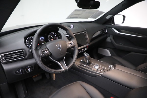 New 2023 Maserati Levante GT for sale $117,895 at Bentley Greenwich in Greenwich CT 06830 13