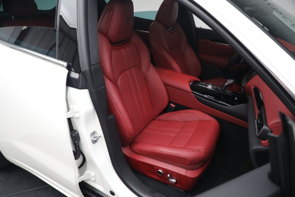 New 2023 Maserati Levante GT for sale $102,135 at Bentley Greenwich in Greenwich CT 06830 19