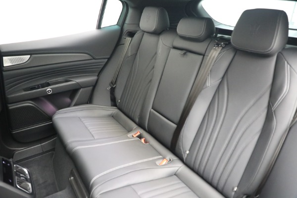 New 2023 Maserati Grecale Modena for sale $94,255 at Bentley Greenwich in Greenwich CT 06830 17