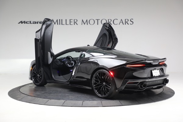 New 2023 McLaren GT Luxe for sale $218,290 at Bentley Greenwich in Greenwich CT 06830 22