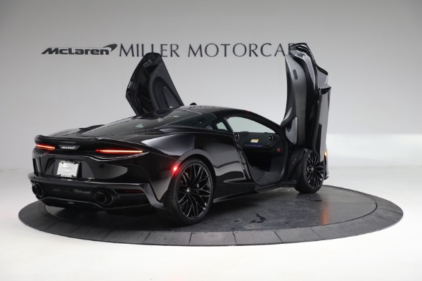 New 2023 McLaren GT Luxe for sale $218,290 at Bentley Greenwich in Greenwich CT 06830 24
