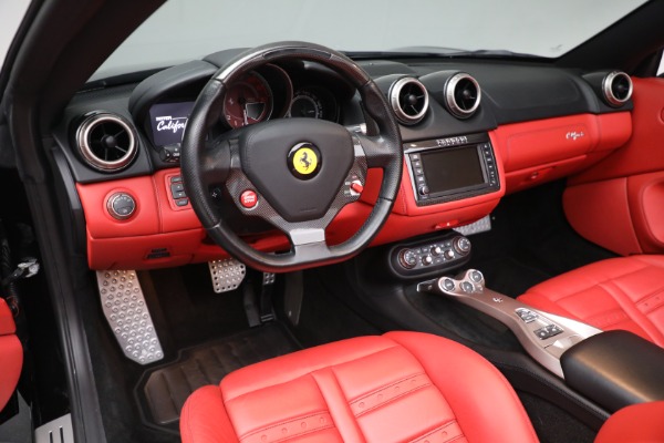 Used 2013 Ferrari California 30 for sale $134,900 at Bentley Greenwich in Greenwich CT 06830 19