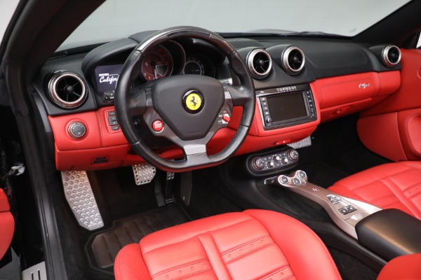 Used 2013 Ferrari California 30 for sale Sold at Bentley Greenwich in Greenwich CT 06830 19