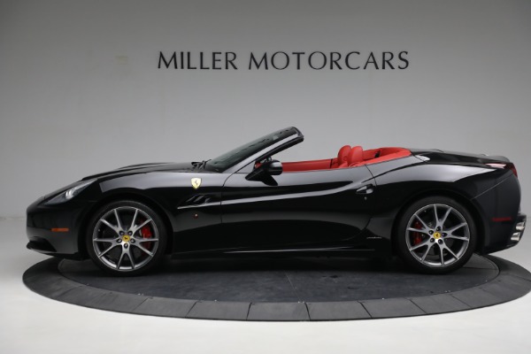 Used 2013 Ferrari California 30 for sale Sold at Bentley Greenwich in Greenwich CT 06830 3