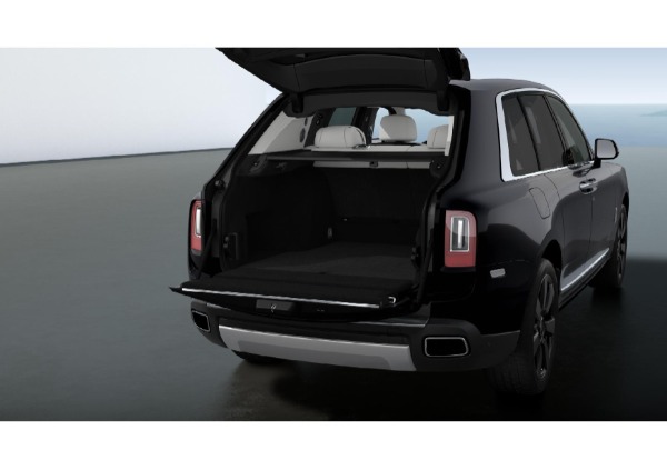 New 2023 Rolls-Royce Cullinan for sale Call for price at Bentley Greenwich in Greenwich CT 06830 4