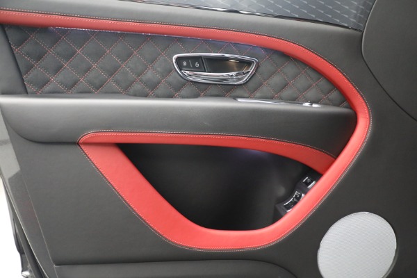Used 2021 Bentley Bentayga Speed for sale $189,900 at Bentley Greenwich in Greenwich CT 06830 17