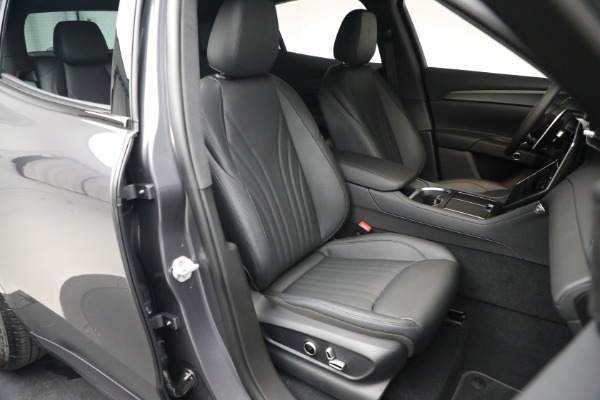 New 2023 Maserati Grecale GT for sale $68,995 at Bentley Greenwich in Greenwich CT 06830 13