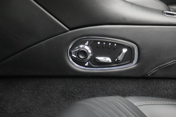 Used 2019 Aston Martin DB11 Volante for sale $141,900 at Bentley Greenwich in Greenwich CT 06830 24