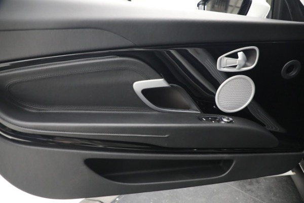 Used 2019 Aston Martin DB11 V8 for sale $119,900 at Bentley Greenwich in Greenwich CT 06830 17