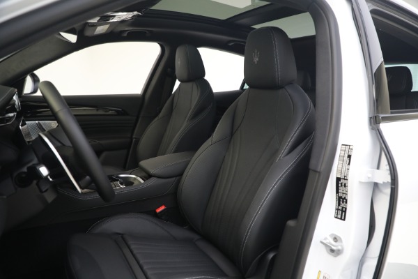 New 2023 Maserati Grecale Modena for sale $87,895 at Bentley Greenwich in Greenwich CT 06830 17