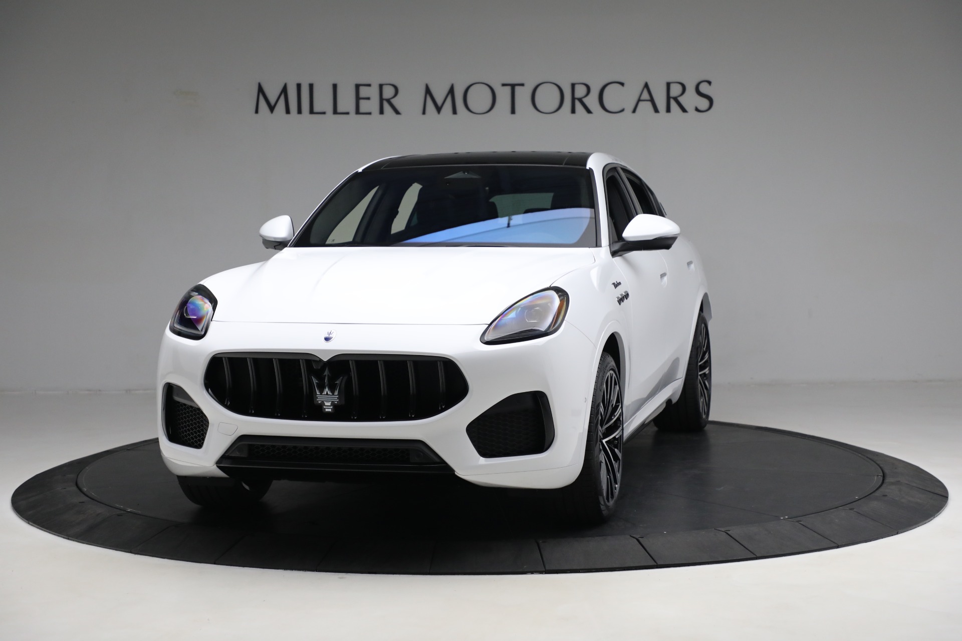 New 2023 Maserati Grecale Modena for sale $87,895 at Bentley Greenwich in Greenwich CT 06830 1