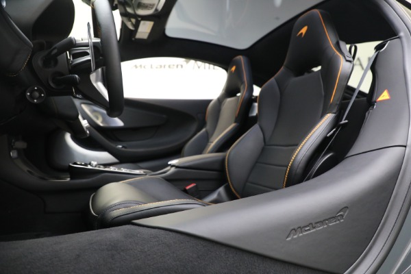 Used 2023 McLaren GT Luxe for sale $179,900 at Bentley Greenwich in Greenwich CT 06830 24