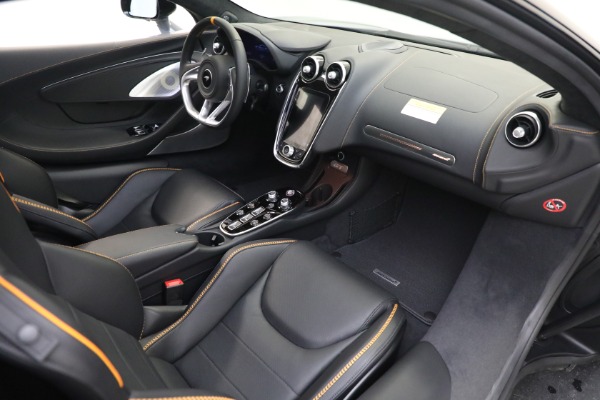 New 2023 McLaren GT Luxe for sale Sold at Bentley Greenwich in Greenwich CT 06830 26