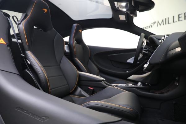 Used 2023 McLaren GT Luxe for sale $179,900 at Bentley Greenwich in Greenwich CT 06830 28