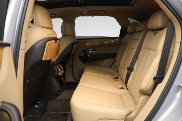 Used 2020 Bentley Bentayga V8 for sale $139,900 at Bentley Greenwich in Greenwich CT 06830 20