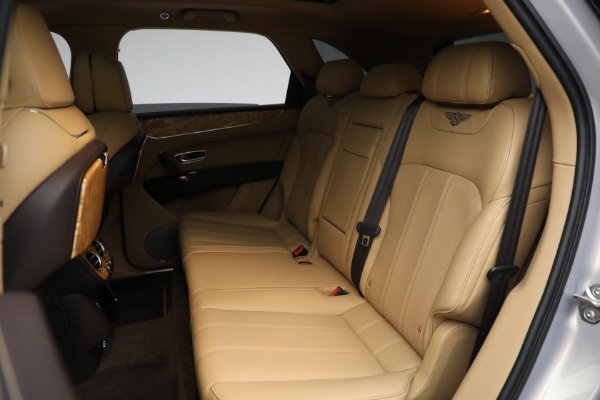 Used 2020 Bentley Bentayga V8 for sale $139,900 at Bentley Greenwich in Greenwich CT 06830 21