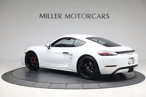 Used 2022 Porsche 718 Cayman S for sale Sold at Bentley Greenwich in Greenwich CT 06830 4