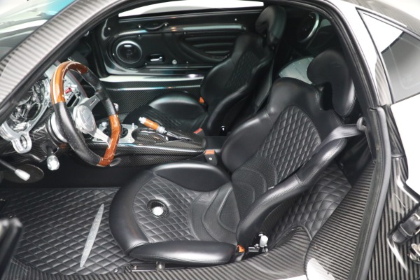 Used 2007 Pagani Zonda F for sale Call for price at Bentley Greenwich in Greenwich CT 06830 18