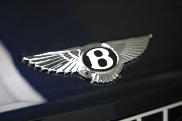 New 2023 Bentley Bentayga EWB V8 for sale $259,345 at Bentley Greenwich in Greenwich CT 06830 15