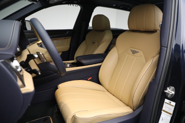 New 2023 Bentley Bentayga EWB V8 for sale $259,345 at Bentley Greenwich in Greenwich CT 06830 20