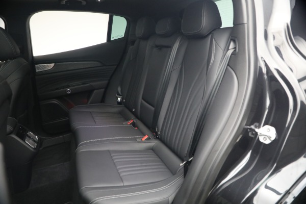 Used 2023 Maserati Grecale GT for sale $40,900 at Bentley Greenwich in Greenwich CT 06830 17