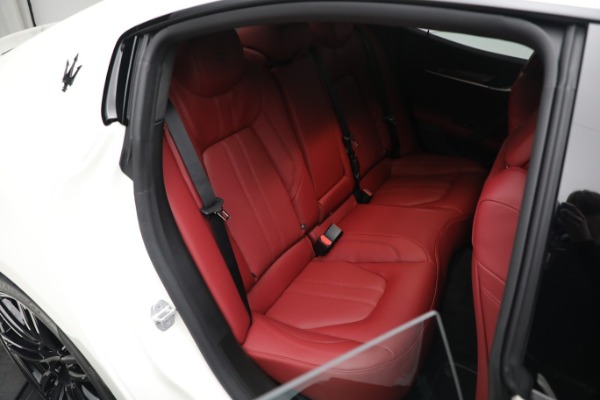 New 2023 Maserati Ghibli Modena Q4 for sale $111,055 at Bentley Greenwich in Greenwich CT 06830 21