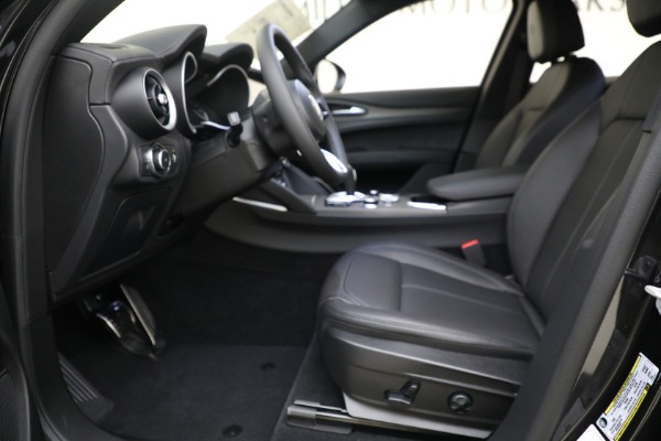 New 2023 Alfa Romeo Stelvio Ti for sale $60,550 at Bentley Greenwich in Greenwich CT 06830 14