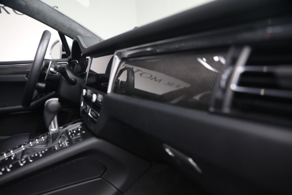 Used 2021 Porsche Macan Turbo for sale $84,900 at Bentley Greenwich in Greenwich CT 06830 19