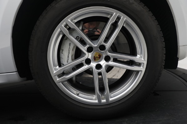 Used 2021 Porsche Macan Turbo for sale $84,900 at Bentley Greenwich in Greenwich CT 06830 22