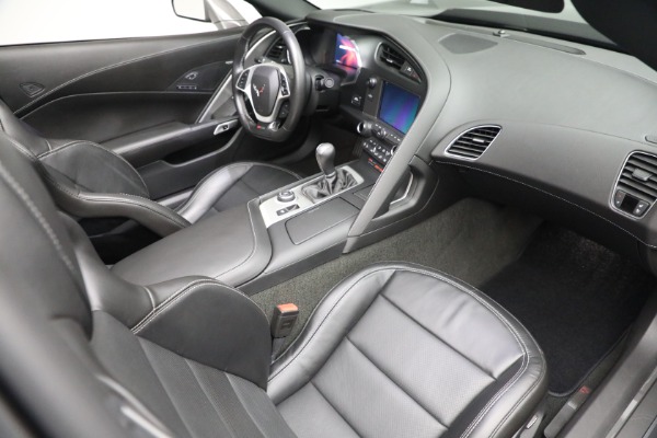 Used 2015 Chevrolet Corvette Z06 for sale Sold at Bentley Greenwich in Greenwich CT 06830 18