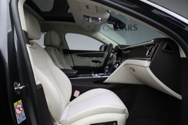 Used 2022 Bentley Flying Spur W12 for sale $249,900 at Bentley Greenwich in Greenwich CT 06830 28