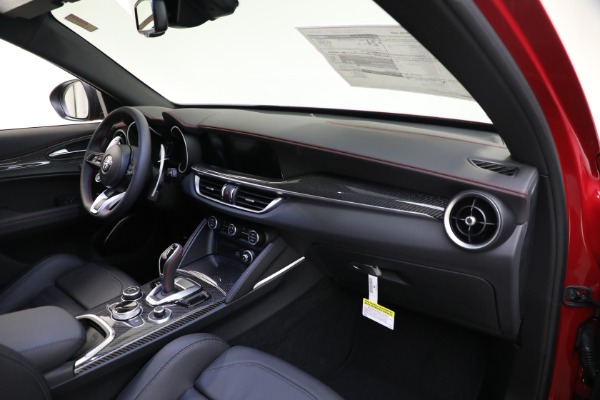 New 2023 Alfa Romeo Stelvio Estrema for sale $63,465 at Bentley Greenwich in Greenwich CT 06830 23