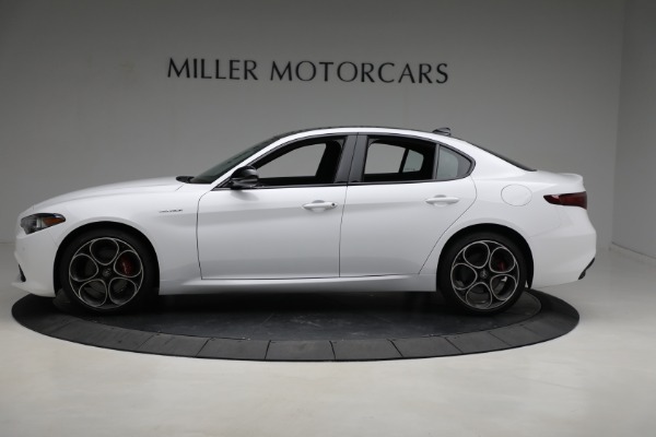 New 2023 Alfa Romeo Giulia Veloce for sale Sold at Bentley Greenwich in Greenwich CT 06830 3