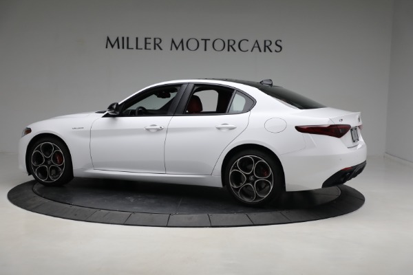 New 2023 Alfa Romeo Giulia Veloce for sale Sold at Bentley Greenwich in Greenwich CT 06830 4