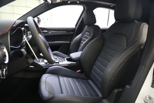 New 2023 Alfa Romeo Stelvio Estrema for sale Call for price at Bentley Greenwich in Greenwich CT 06830 15