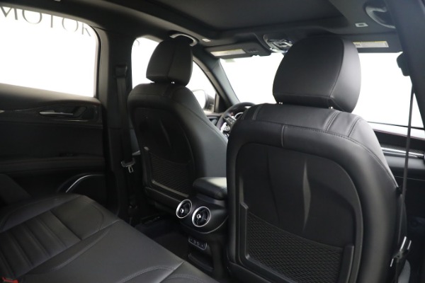 New 2023 Alfa Romeo Stelvio Estrema for sale Call for price at Bentley Greenwich in Greenwich CT 06830 20