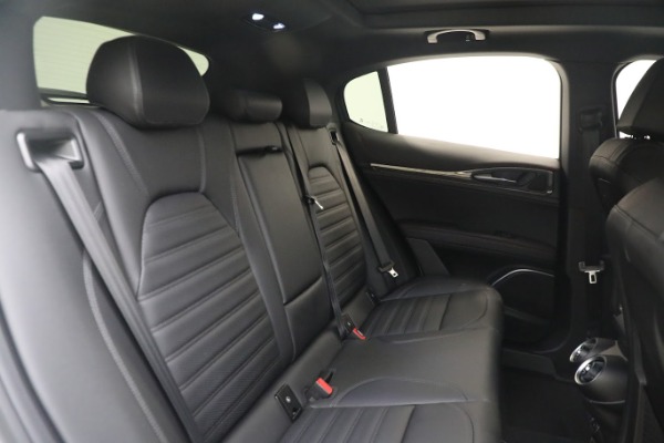New 2023 Alfa Romeo Stelvio Estrema for sale Call for price at Bentley Greenwich in Greenwich CT 06830 21