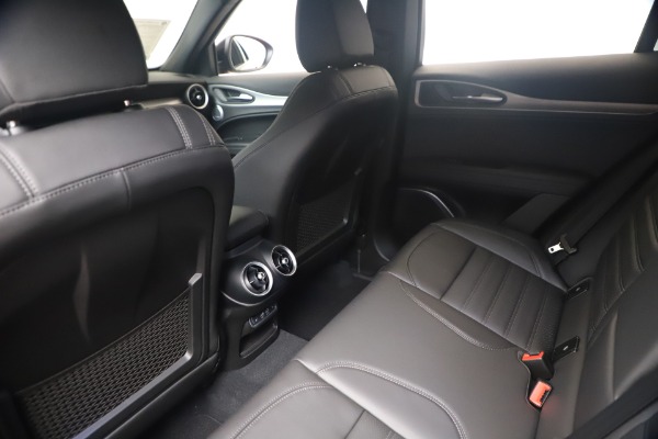 New 2023 Alfa Romeo Stelvio Veloce for sale $60,940 at Bentley Greenwich in Greenwich CT 06830 17