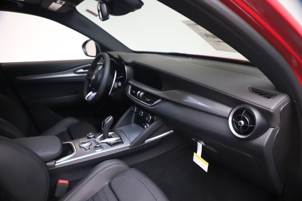 New 2023 Alfa Romeo Stelvio Veloce for sale $60,940 at Bentley Greenwich in Greenwich CT 06830 19