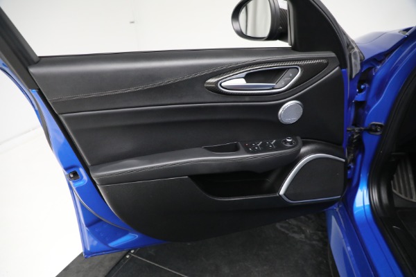 Used 2019 Alfa Romeo Giulia Ti Sport Carbon for sale $34,900 at Bentley Greenwich in Greenwich CT 06830 16